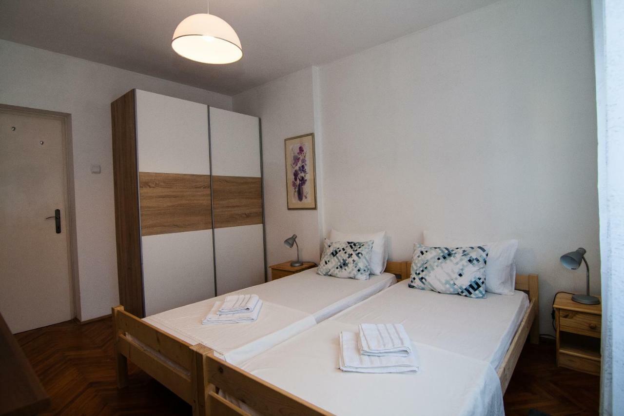 New Renovated Apartment 15 Min From Beach On Foot พูลา ภายนอก รูปภาพ